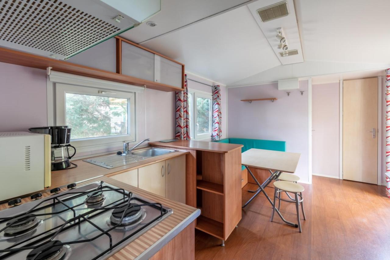 Camping Lou Cabasson 博尔马斯·莱斯·米默萨斯 外观 照片